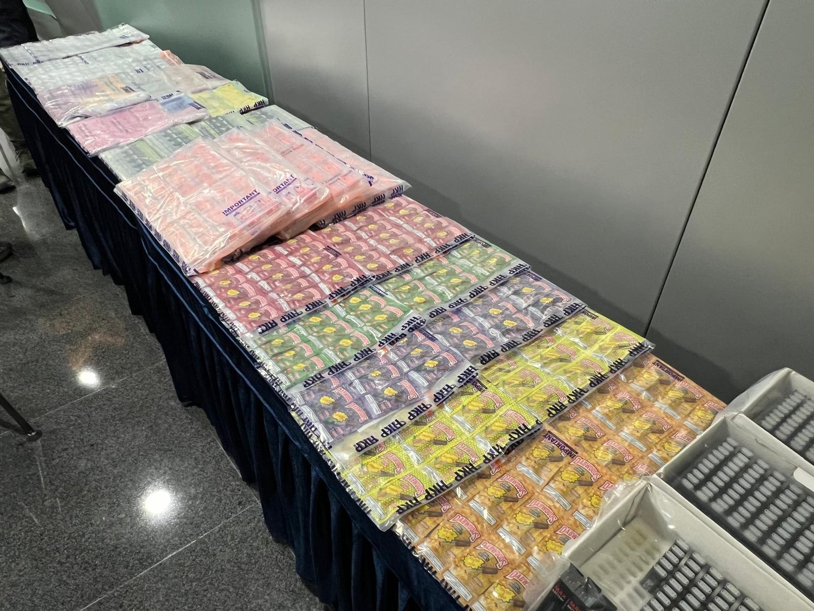 警搗新蒲崗毒品倉拘無業漢，檢逾百萬元毒品。