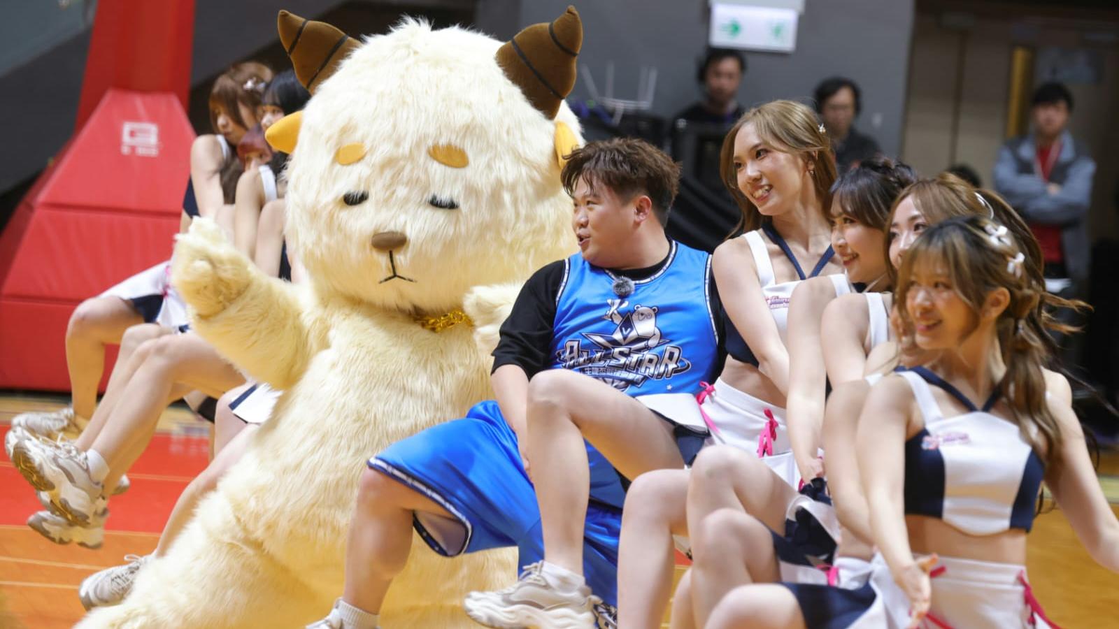 生啤盃籃球明星賽｜肥仔@ERROR打完兩round再與金牛跳舞 超勁體能全場拍掌