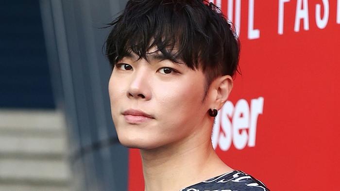 韓團TWICE作詞人 R&B歌手輝星陳屍寓所