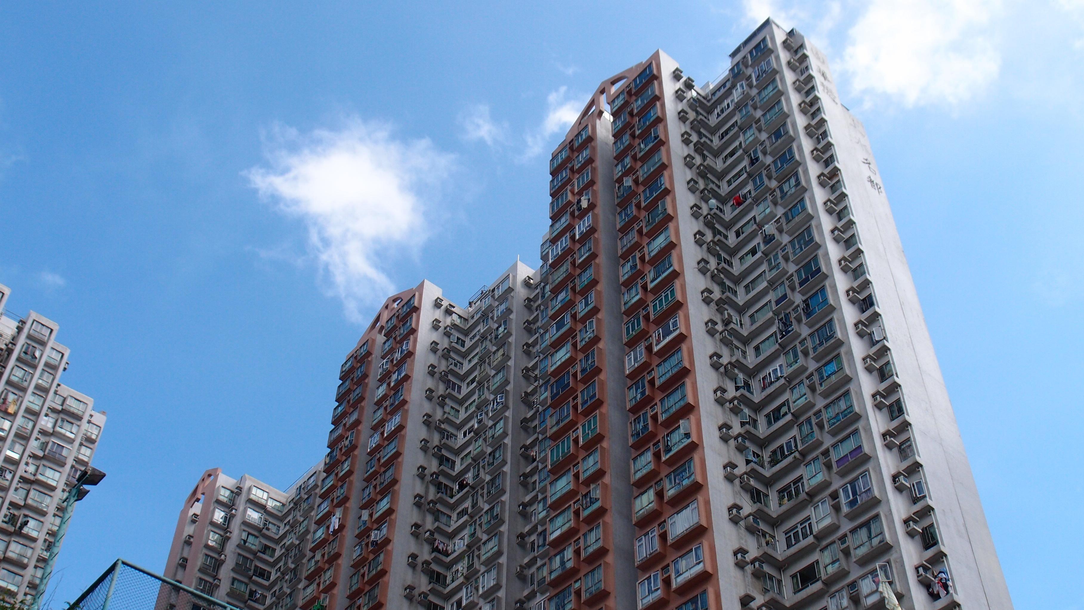 上水名都兩房低層戶，同區租客無睇樓斥355萬元承接，呎價逾9,600元。