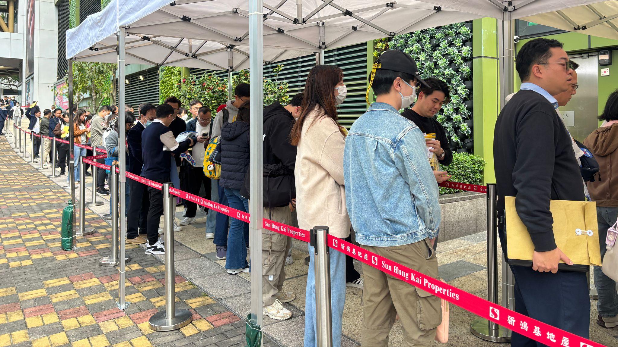 YOHO WEST PARKSIDE第四輪銷售截收3300票 超額認購30倍｜天水圍新盤