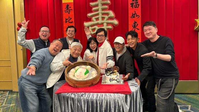 元祖男團溫拿隊長彭健新76歲生日 孖阿倫 志偉慶生獨欠阿叻