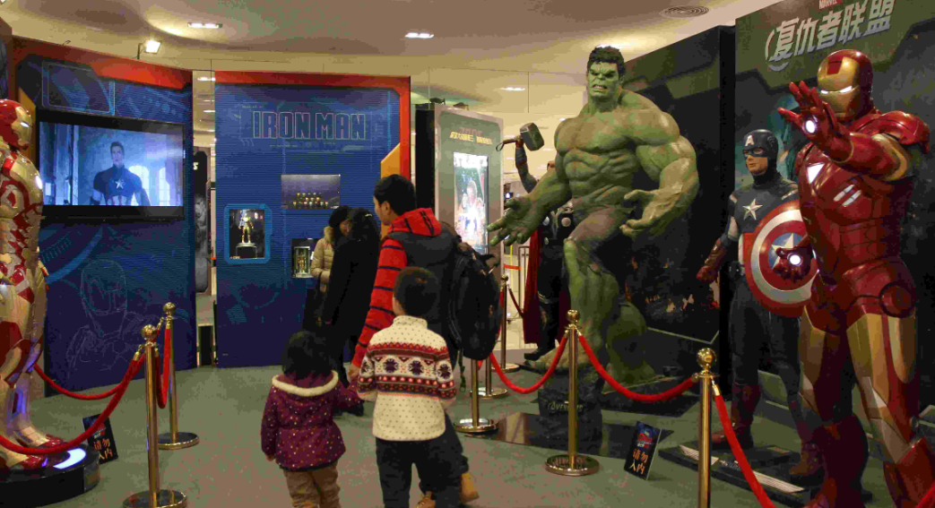 國家電影局發言人表示，美國政府對中國濫施關稅的錯誤行徑，勢必會令國內觀眾對美國影片好感度進一步降低，局方將遵循市場規律，尊重觀眾選擇，適度減少美國影片進口數量。