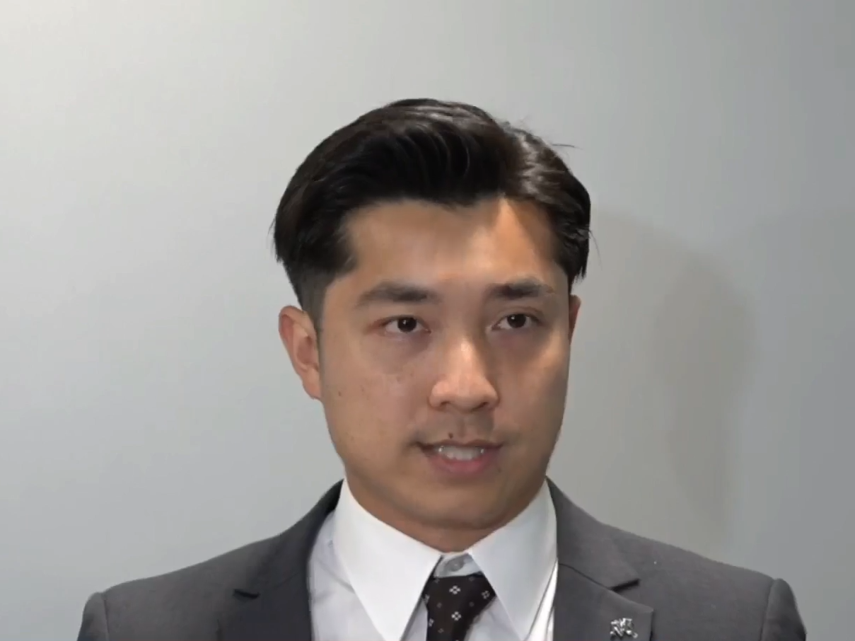 警方毒品調查科行動組高級督察何灝庭。(香港警察Facebook)