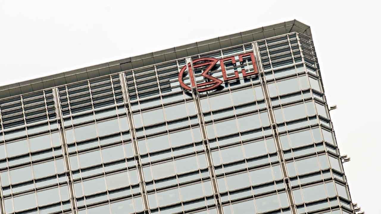 長和股價低對李家更有利