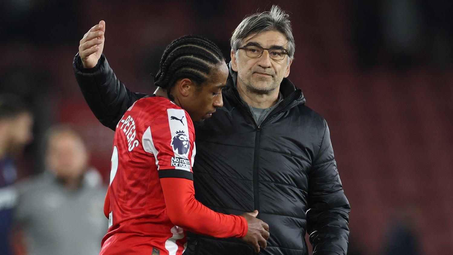 艾雲祖歷帶領修咸頓聯賽提早降班，領軍4個月就被辭退。(路透社)