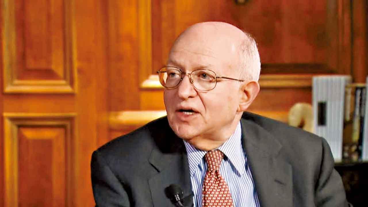 費爾德斯坦——關稅戰背後最重要的學者