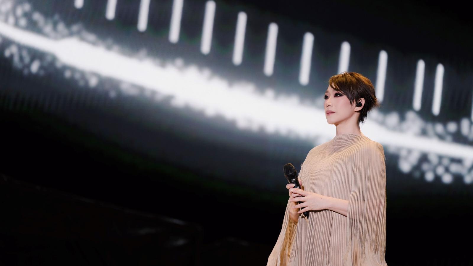 林憶蓮《迴響》巡唱廣州站 風雨交加感動夜