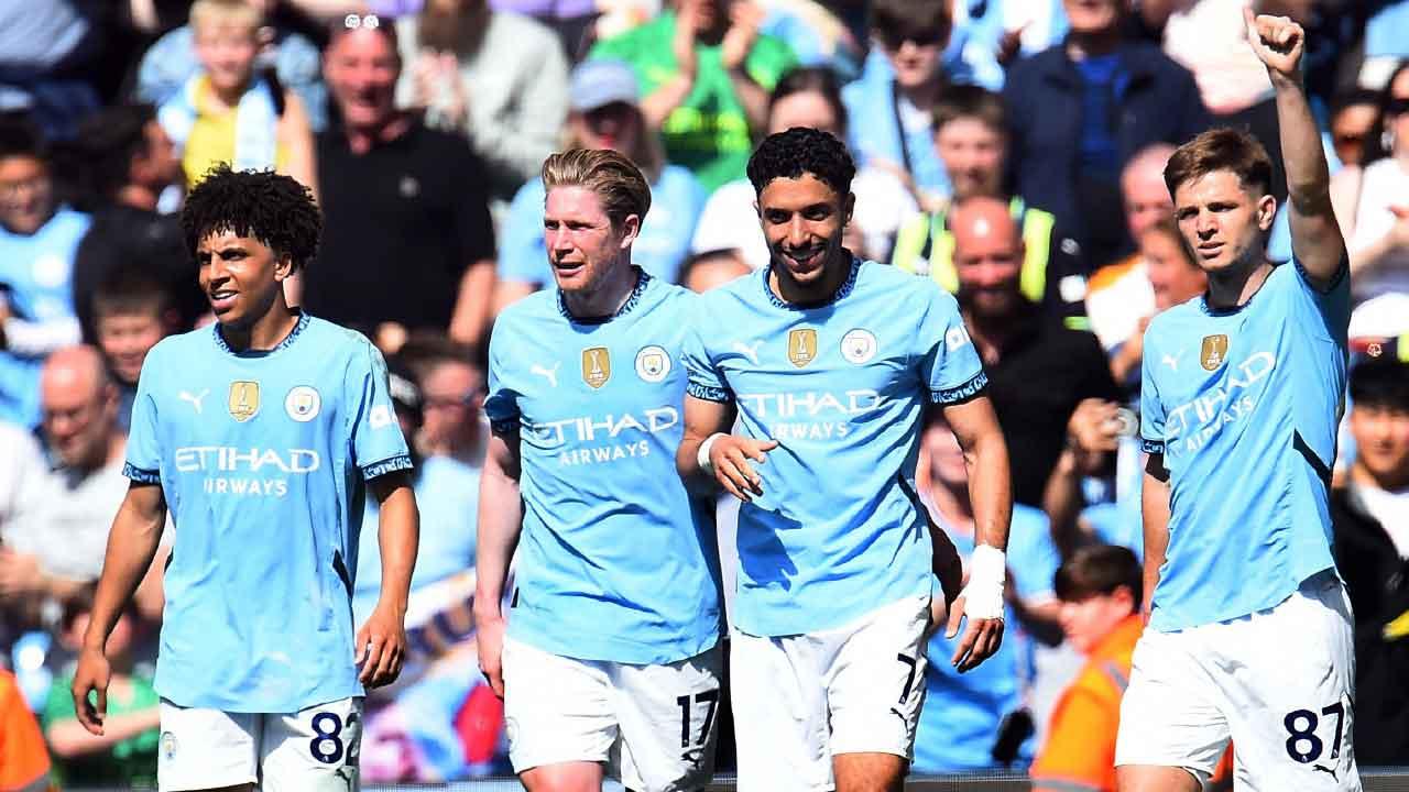 英足盃｜森林「細」守藍月 爭闖