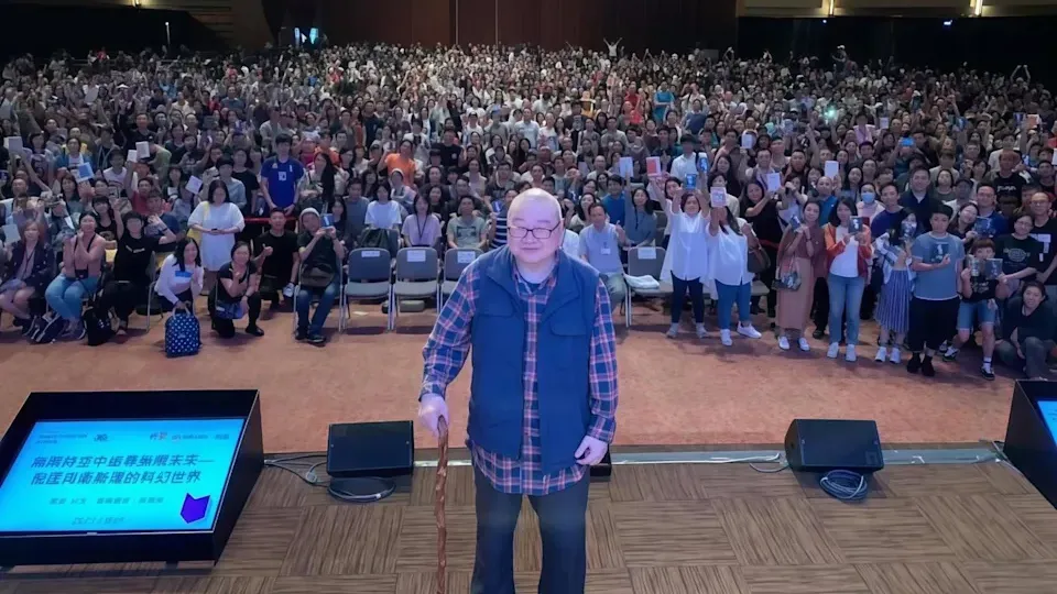 倪匡生前最後露面照曝光　道別書迷說「來生再見」