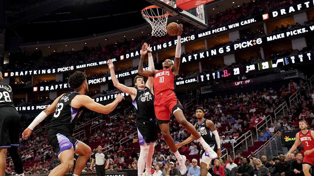 火箭以143:105擊敗爵士後，成為西岸第2支獲季後賽資格隊伍。(美聯社)