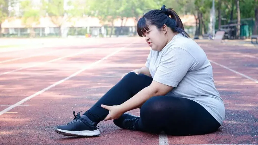 肥胖者應及早尋求專業醫療協助，透過全方位的評估找出導致肥胖的根本原因，並制定個人化的減重方案。