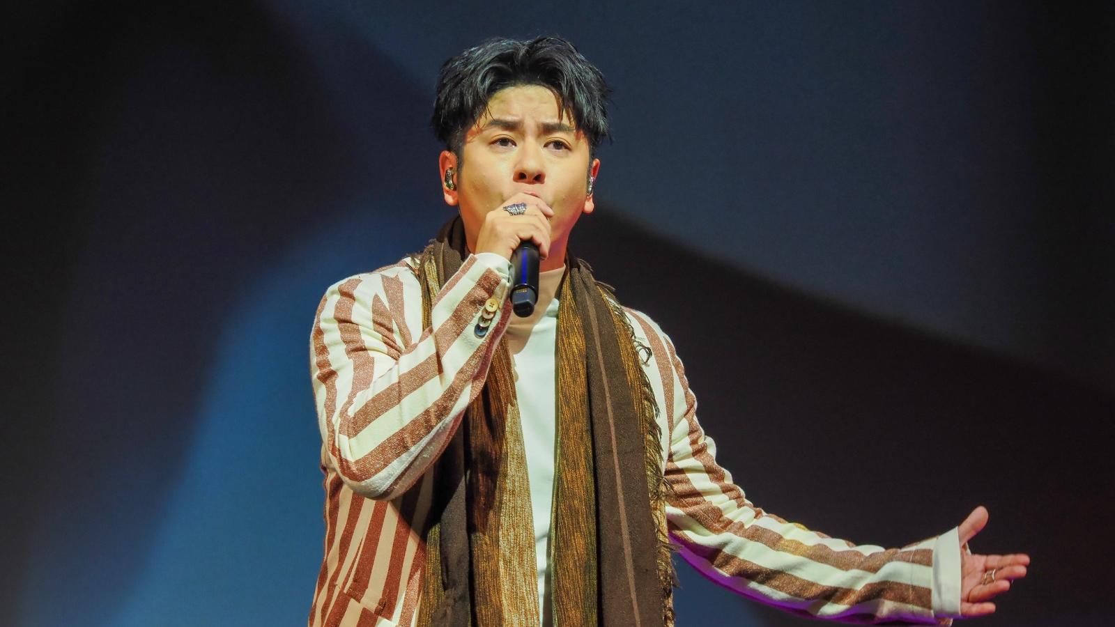 第3屆「香港流行文化節」開幕 許廷鏗現身《豪門夜宴》首映大唱港片經典歌