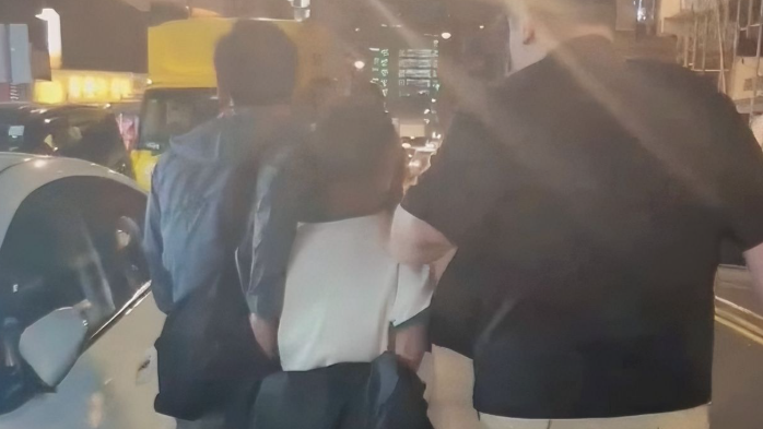 葵涌酒樓凌晨被爆竊失手機 29歲本地男賊落網(警方提供)