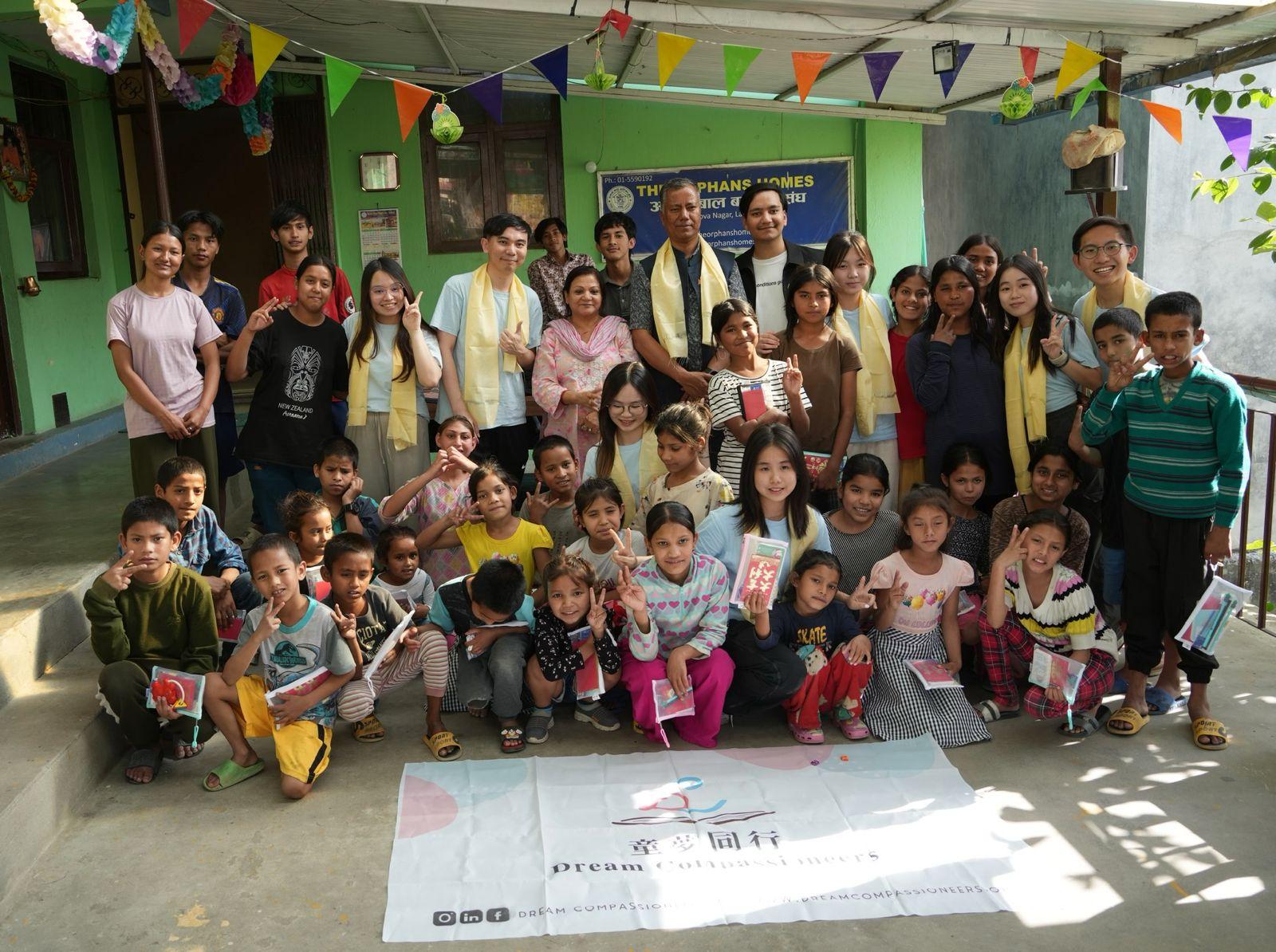 童夢同行團隊探訪尼泊爾孤兒院 