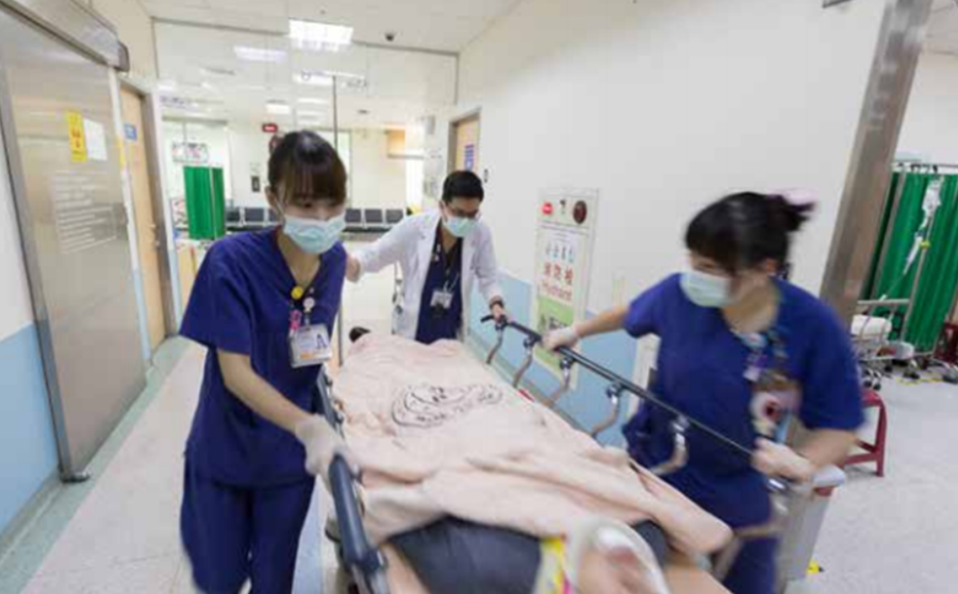 台灣的衛生福利部門上月要求當地醫院加強落實區域聯防機制，希望紓緩急症爆滿問題。（網上圖片）