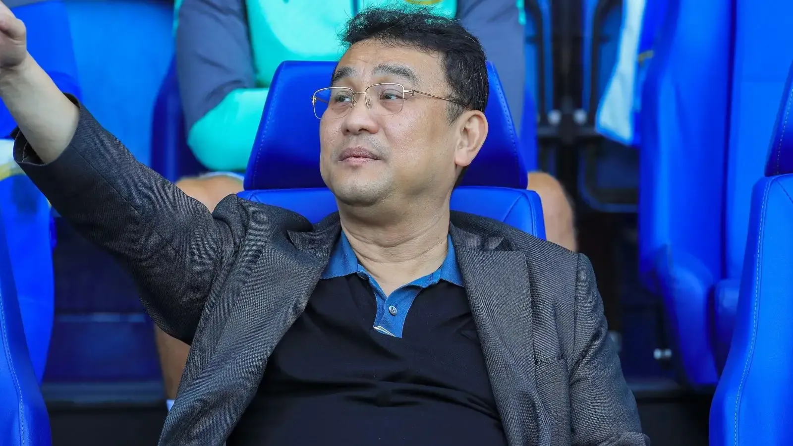 英冠錫周三老闆錢西里。(網上圖片)