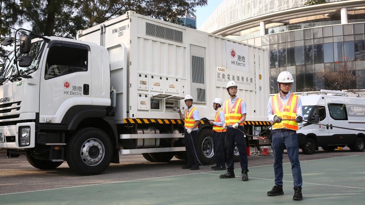 全運會沙灘排球項目測試賽本周末舉行，港燈與多個部門舉行緊急復電演練，模擬電力供應發生故障及緊急復修。（港燈提供）