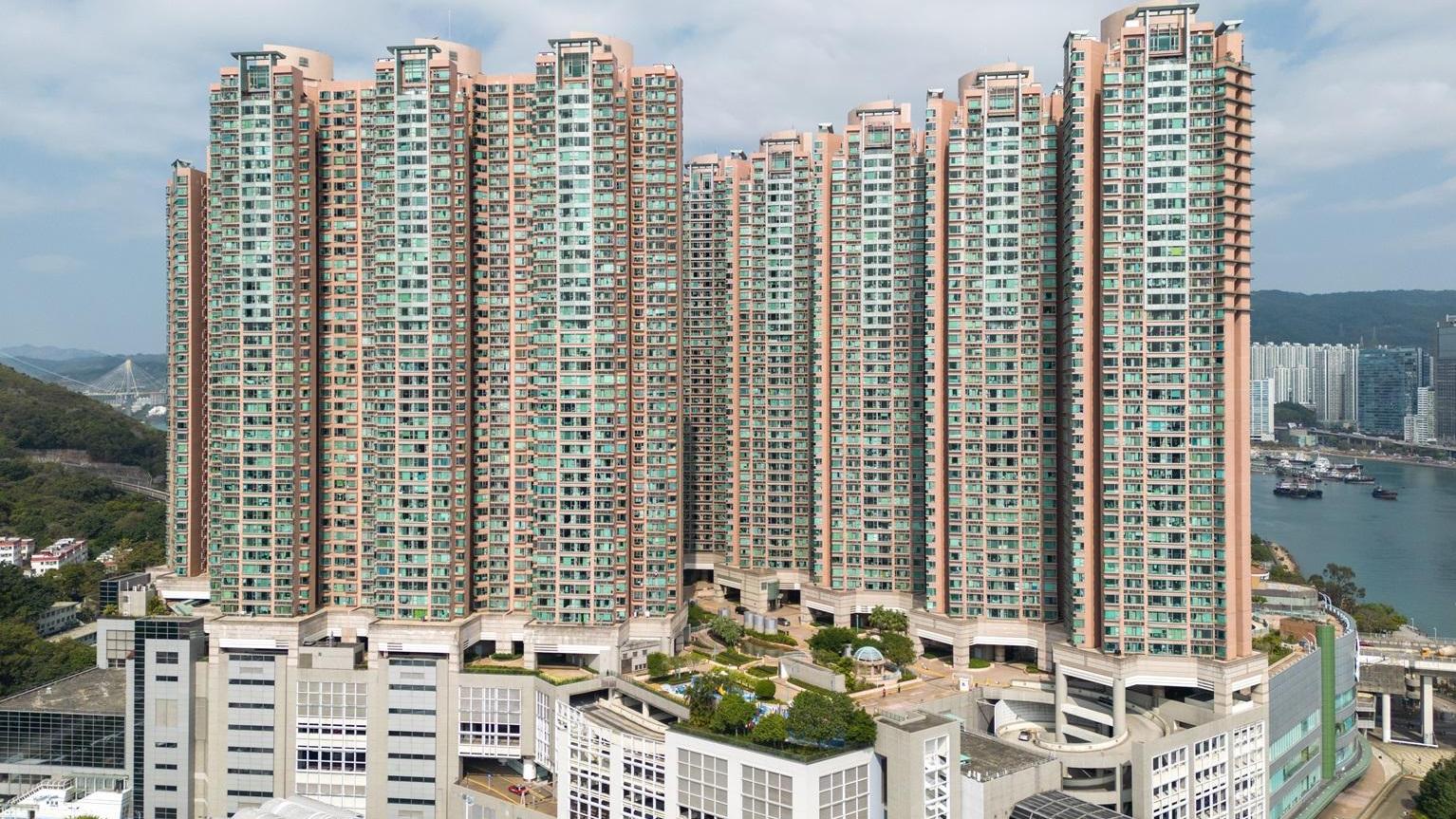 青衣盈翠半島三房平過兩房，最新錄套三房內園戶呎價僅1.3萬元。