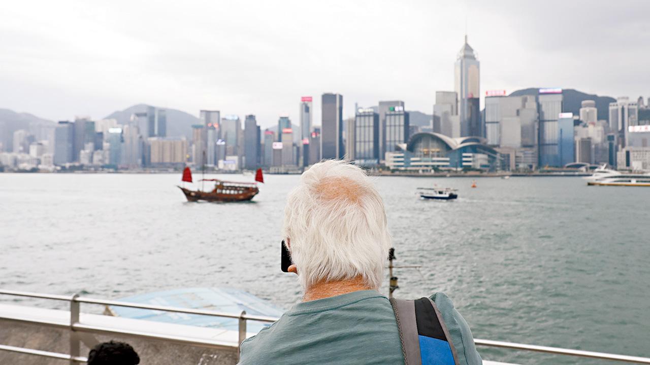 政府力谷銀髮經濟 五大範疇30項措施 食肆設優惠 招聘會加倍