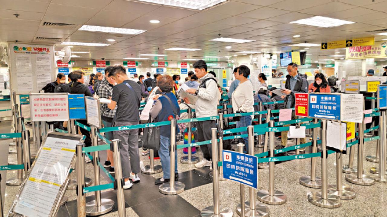 駕駛執照續牌 郵局投遞箱6月停接收申請