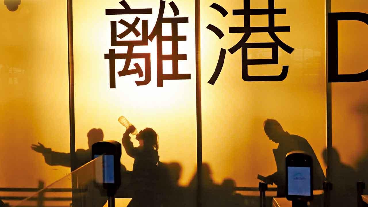 立會三讀通過加機場離境稅 10月起增至200元