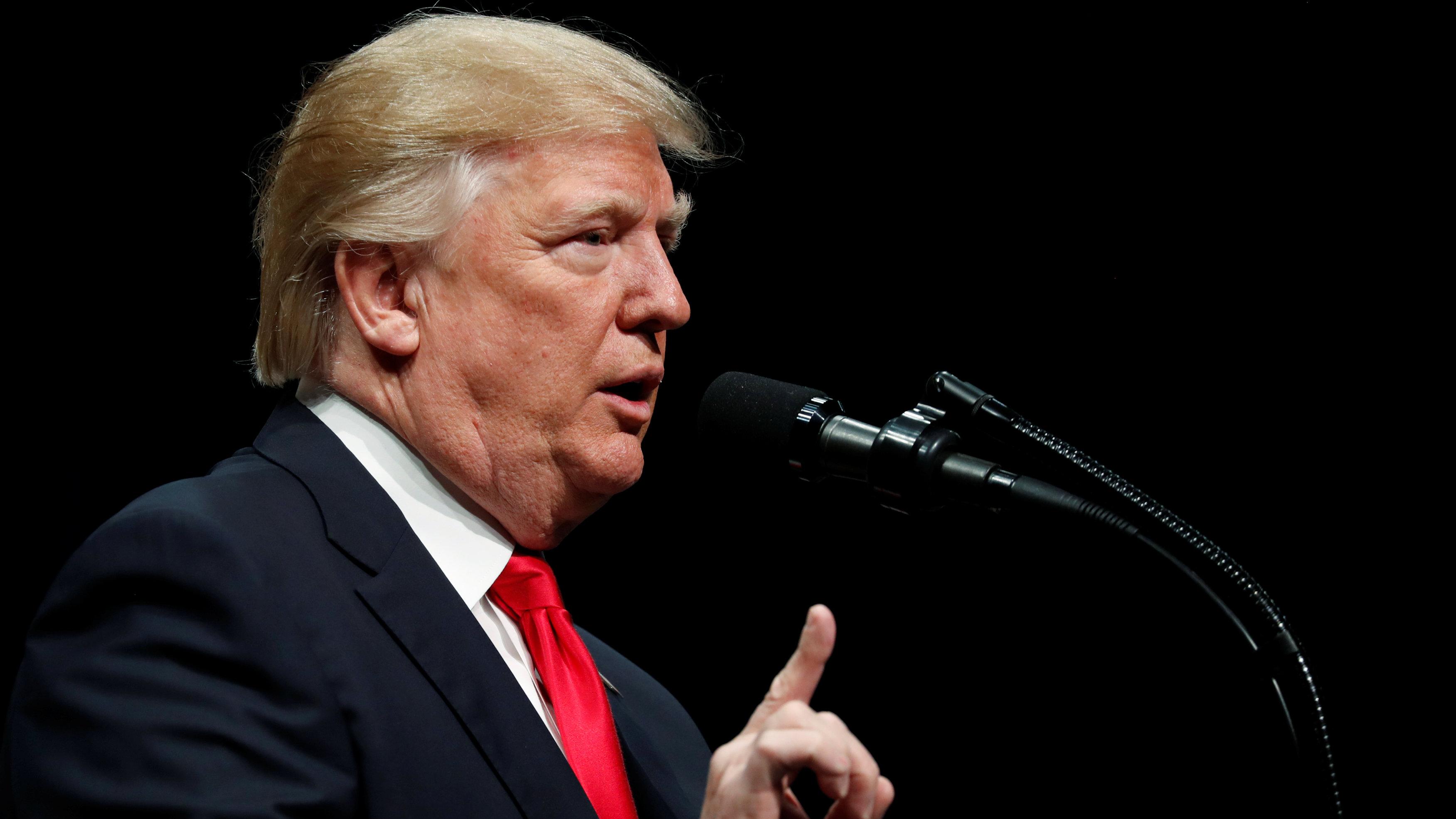 美聯儲維持利率不變 特朗普發文批鮑威爾「傻瓜」