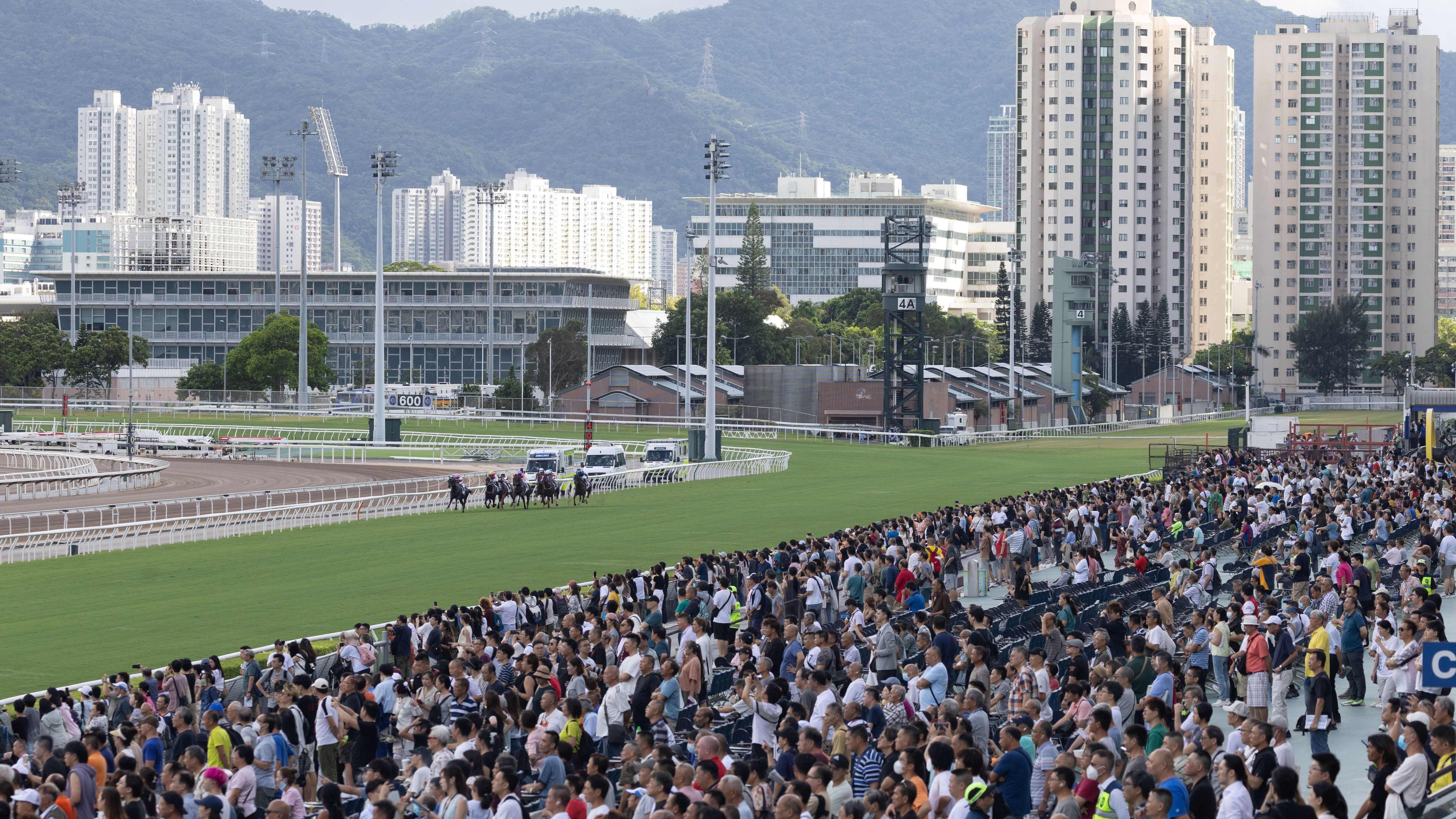 沙田馬場因技術問題兩場賽事延遲開跑及派彩