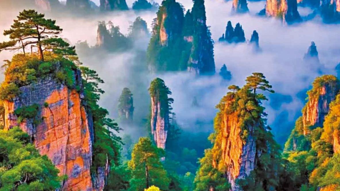 直航《阿凡達》拍攝地袁家界 夜遊世界最高吊腳樓七十二奇樓 