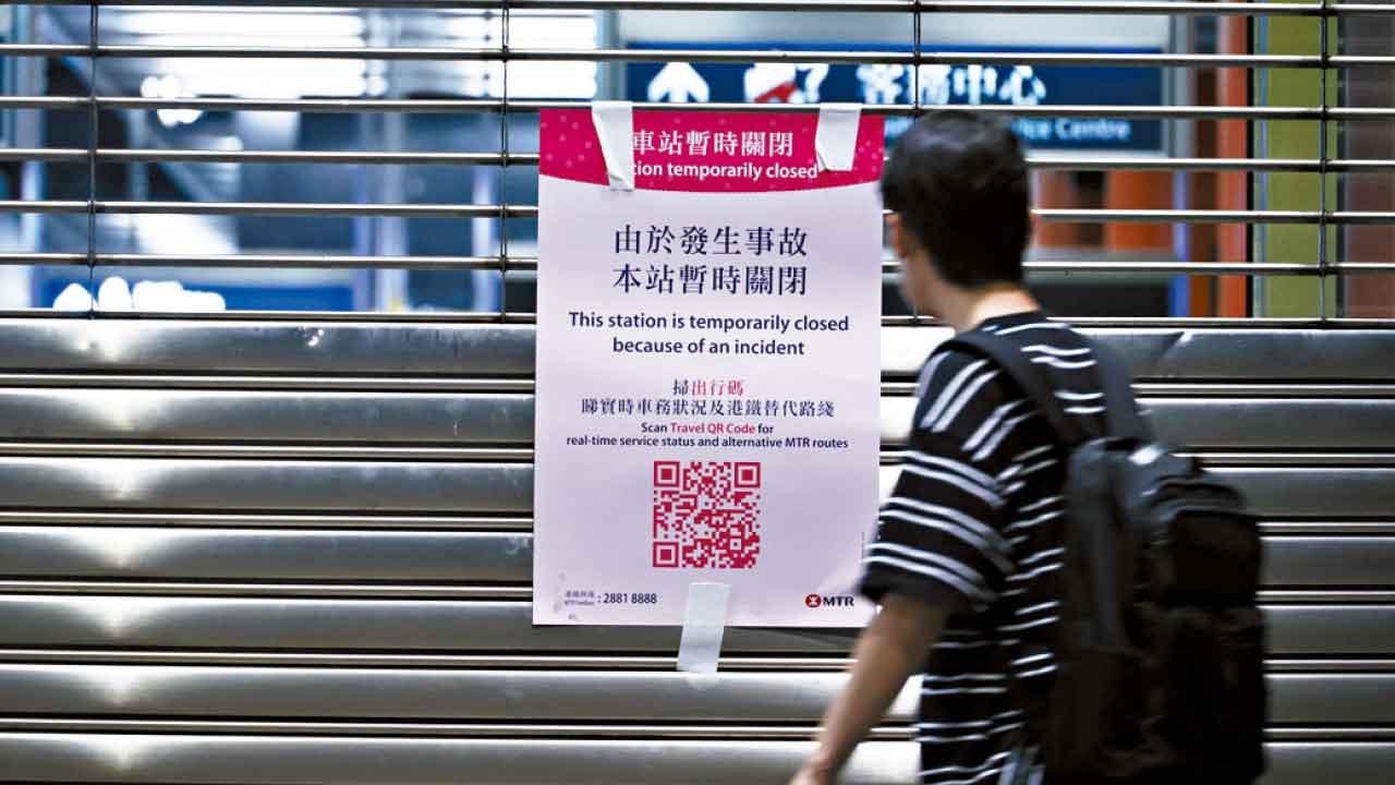 將軍澳綫電力故障一度全停 打工仔大汗淋漓塞爆車站