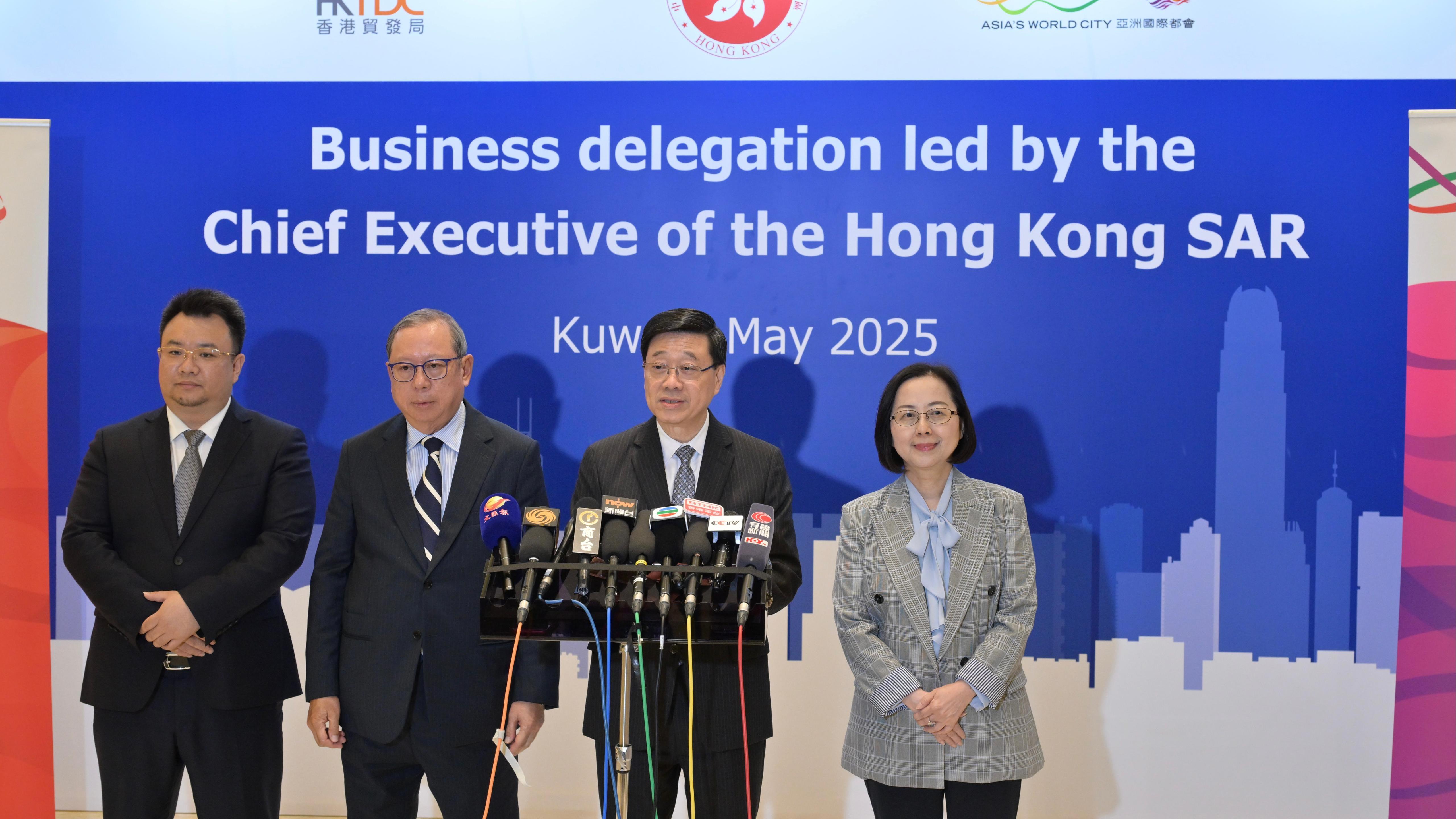 李家超在科威特總結中東訪問行程。(政府新聞處)