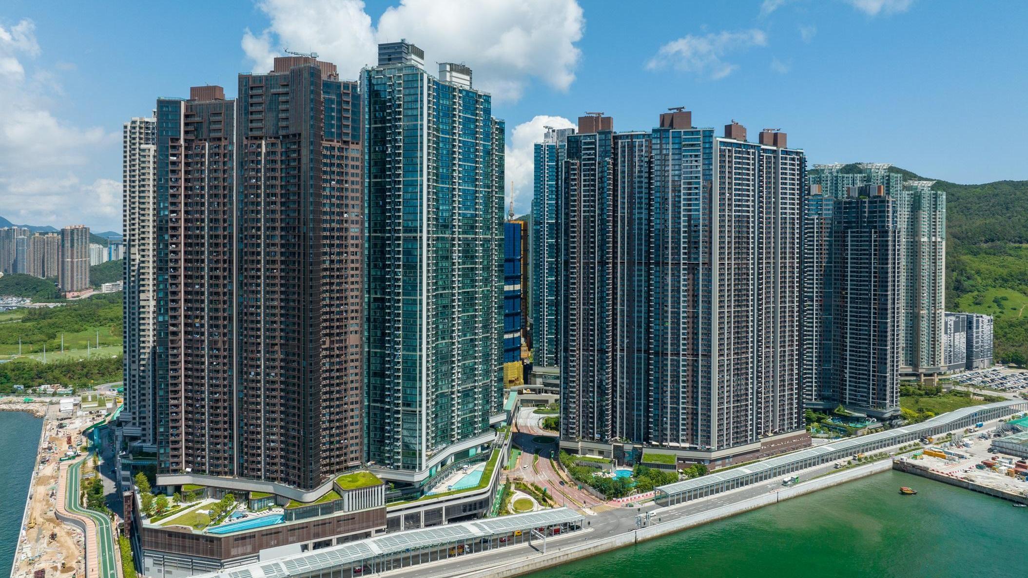 外區夫婦為方便返工，以每月2.8萬元承租將軍澳日出康城LP6套三房海景戶。