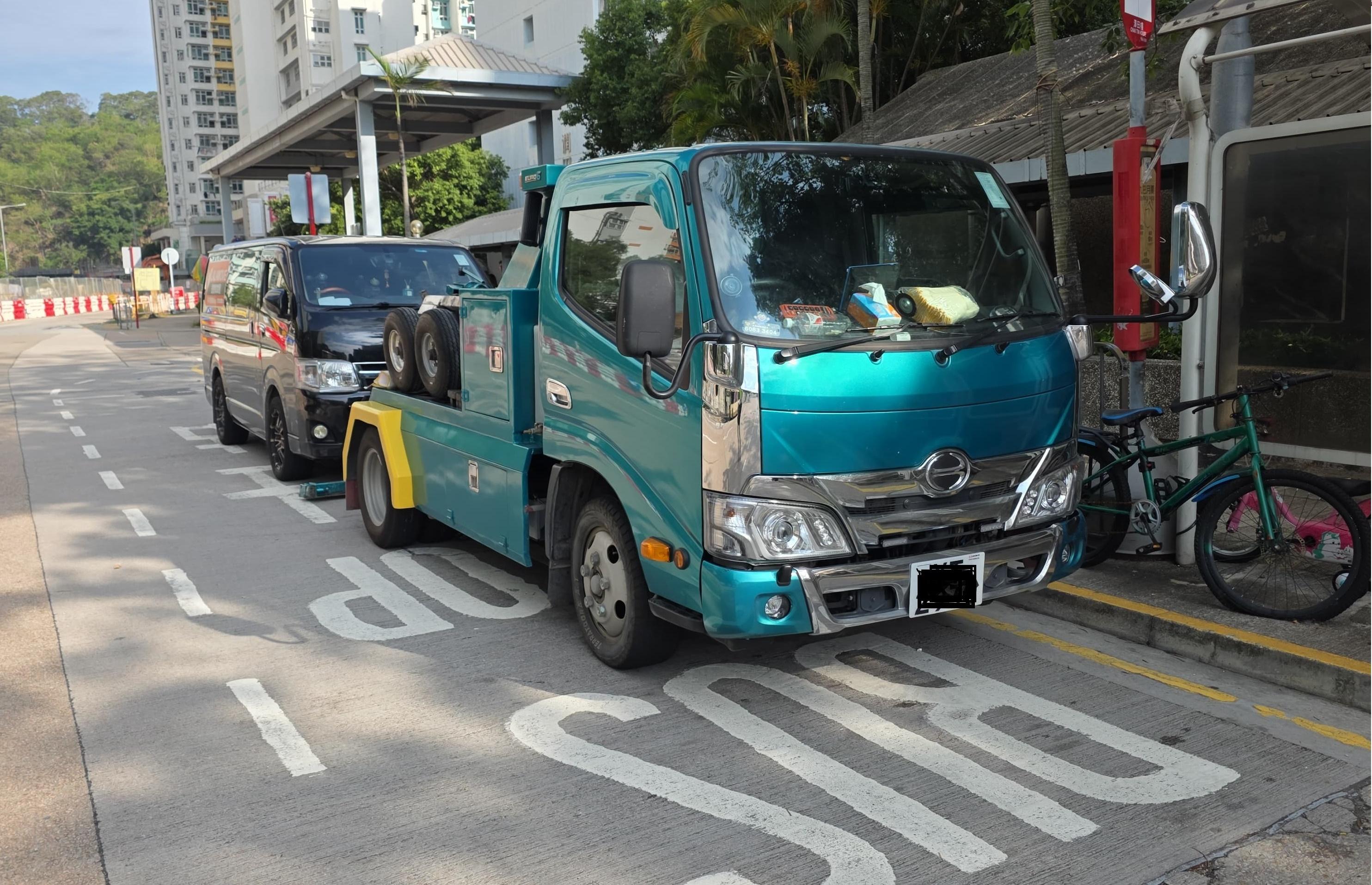 警西九龍打擊交通違例，拘5名騎電動單車男。(警方圖片)