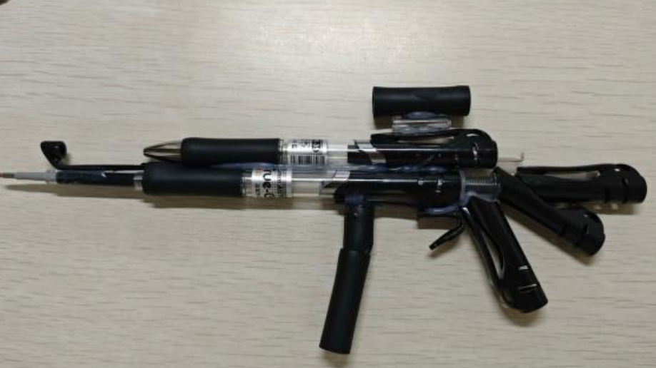 自製「筆槍」侵內地校園 可射穿白紙氣球引發傷人意外