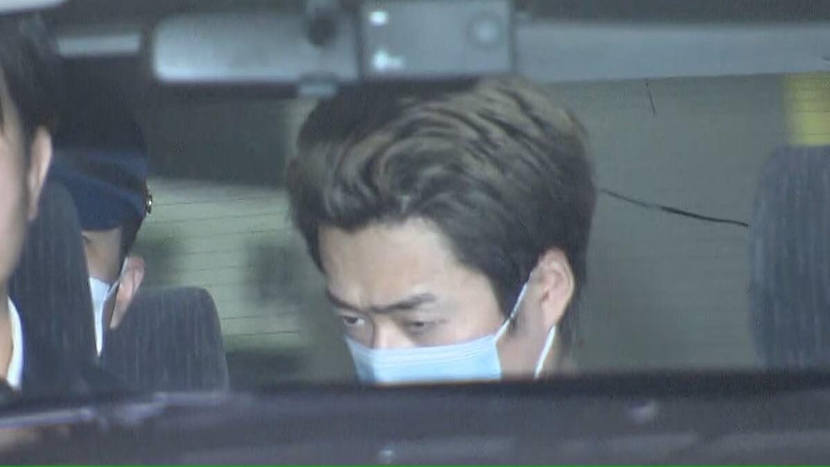 被捕的中國籍男子張偉。(新聞截圖)