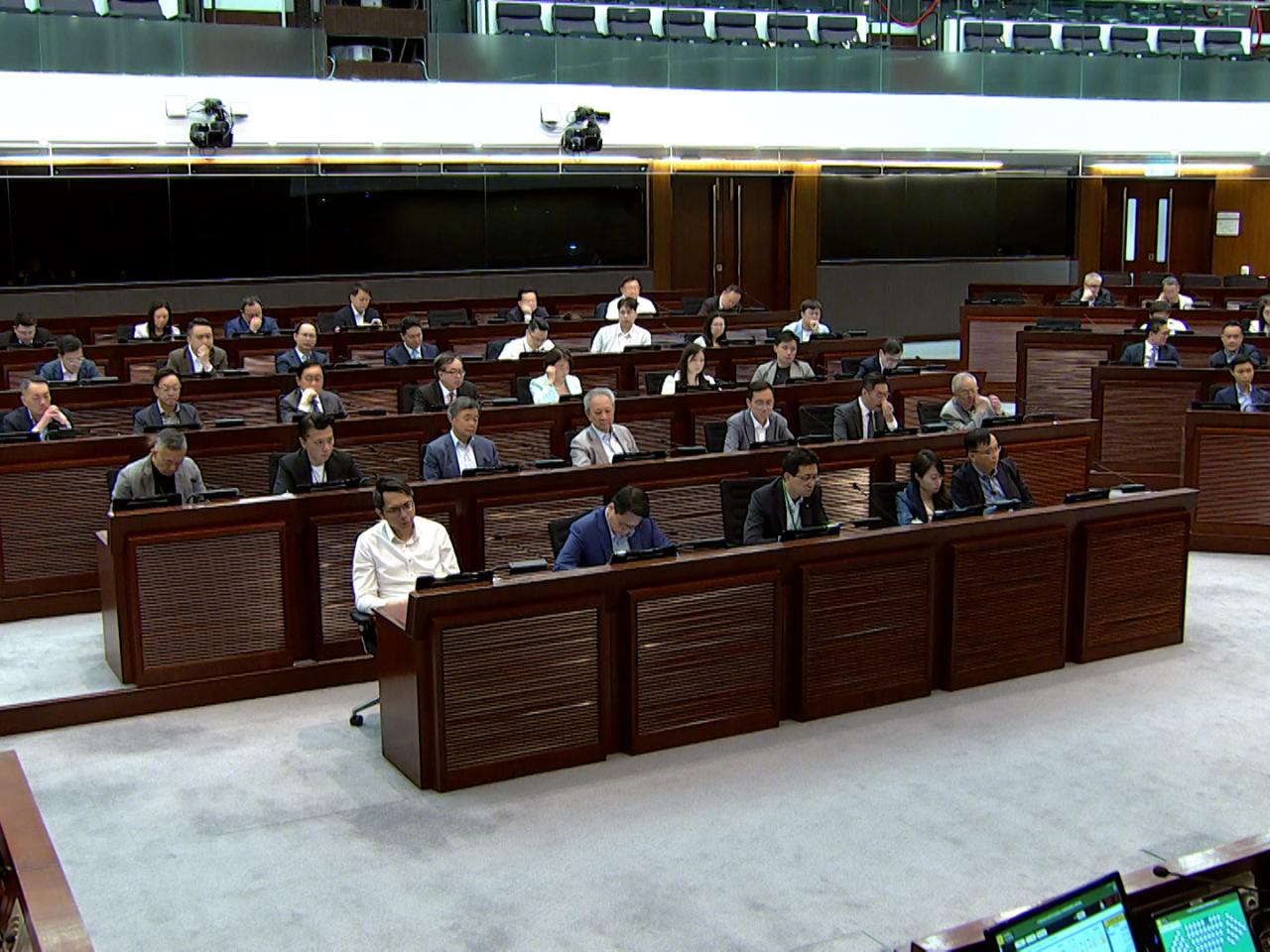 立法會內會特別會議通過成立小組委員會，審議《維護國家安全條例》附屬法例工作。