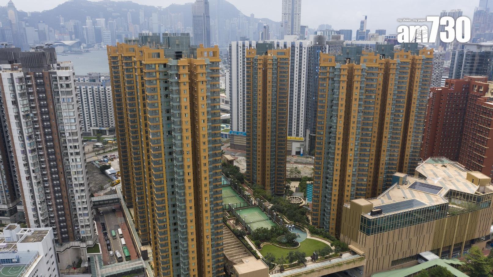 紅磡海濱南岸兩房海景東南戶，獲4組客人同時洽租，最終由香港家庭客以零議價搶贏，呎租53元破頂。