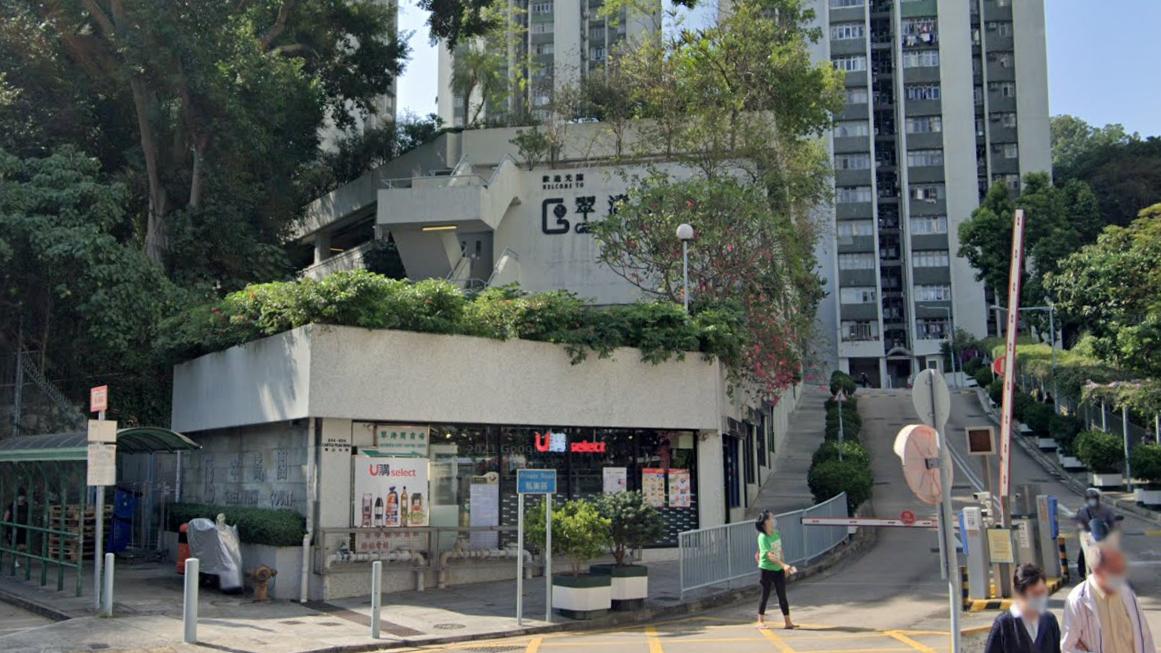 荃灣翠濤閣商場全層連租約放售，意向價約1.1億元，現有租金回報高見近5厘。