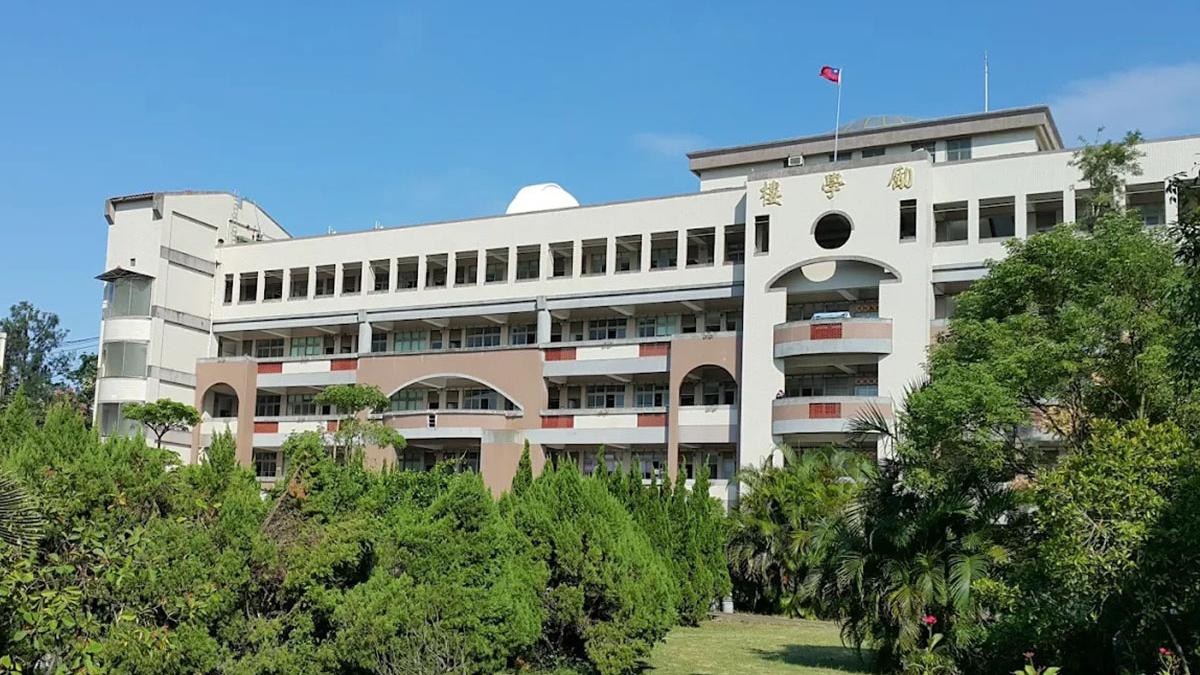 被指試卷涉及粗俗及性騷擾字眼的學校，事後向學生、家長及公眾致歉。(網上圖片)