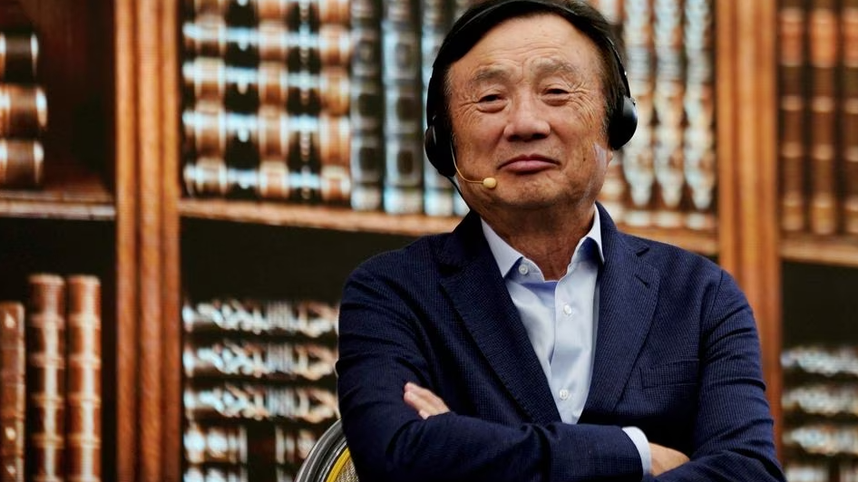 華為創辦人任正非承認，華為單晶片還是落後美國一代，將會用疊加與集群計算提高性能。(資料圖片)