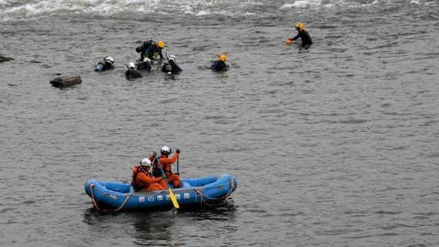 日本岡山市2少女被河水沖走，七旬翁落水救人不幸送命釀兩死。(網上圖片)