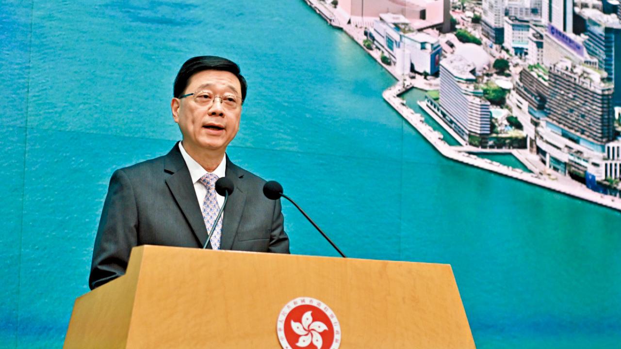 立會換屆選舉12月舉行 特首︰提前9月發表施政報告