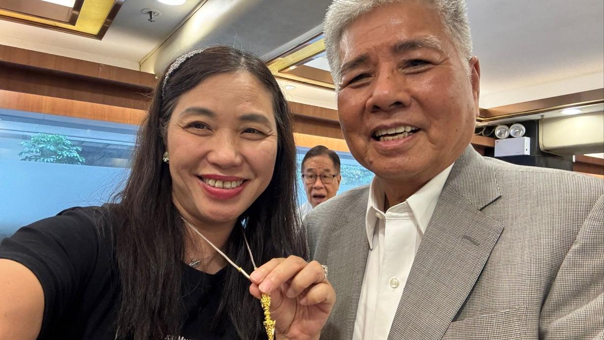 牛仔褲兄弟打天下