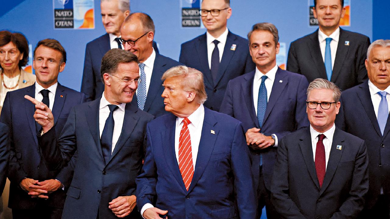 讚特朗普炸伊朗「堅勁」私訊曝光 北約秘書長遭嘲為峰會擦鞋