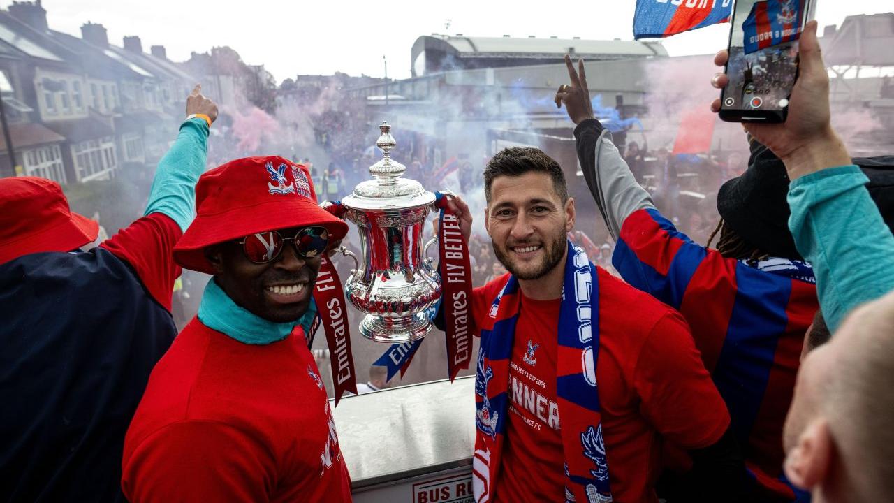 歐霸盃｜水晶宮來季可出戰　靠紐約噴射機老闆出手收購