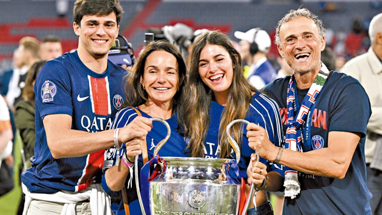 歐聯｜冇需美斯麥總 領PSG首捧歐聯 安歷基：亡女與我同在