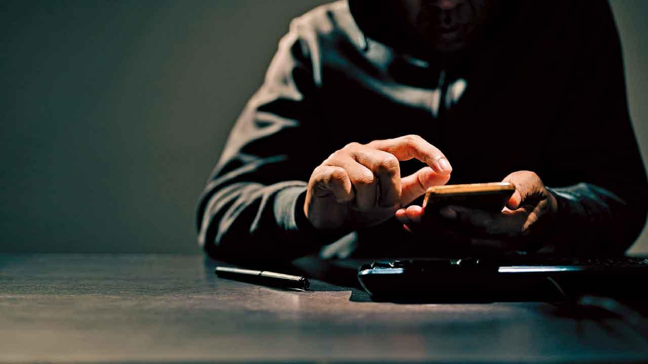 騙徒扮受害人開苦主群組二次詐騙 HKCERT籲慎防假電子牛肉乾行騙