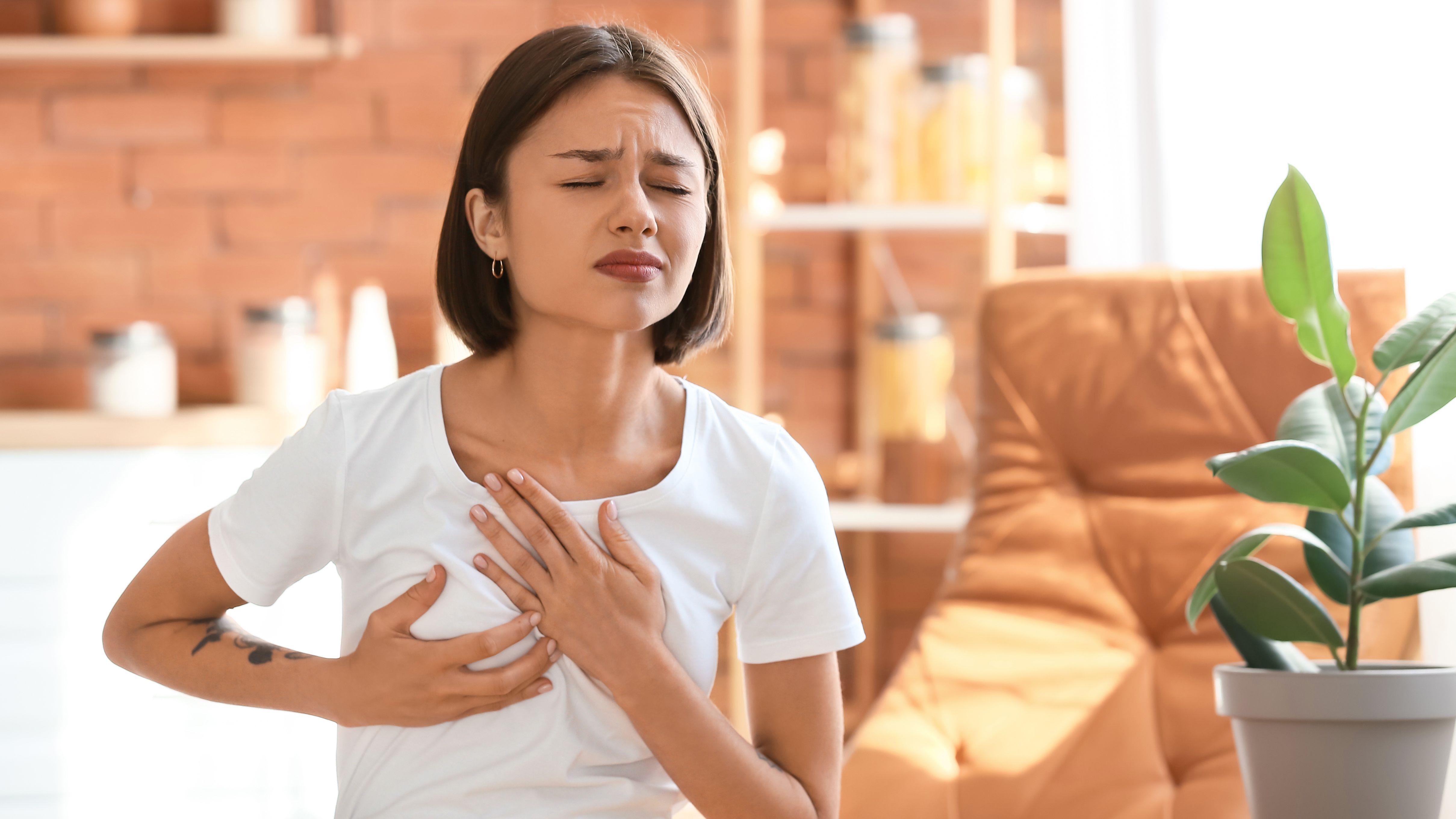 女性癌症 癌症 初經 荷爾蒙 肥胖 超加工食品 防癌