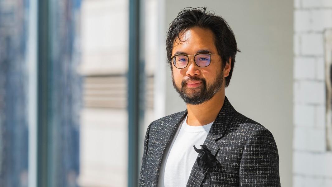 新世界獲融資後 鄭志剛辭任非執董及副主席