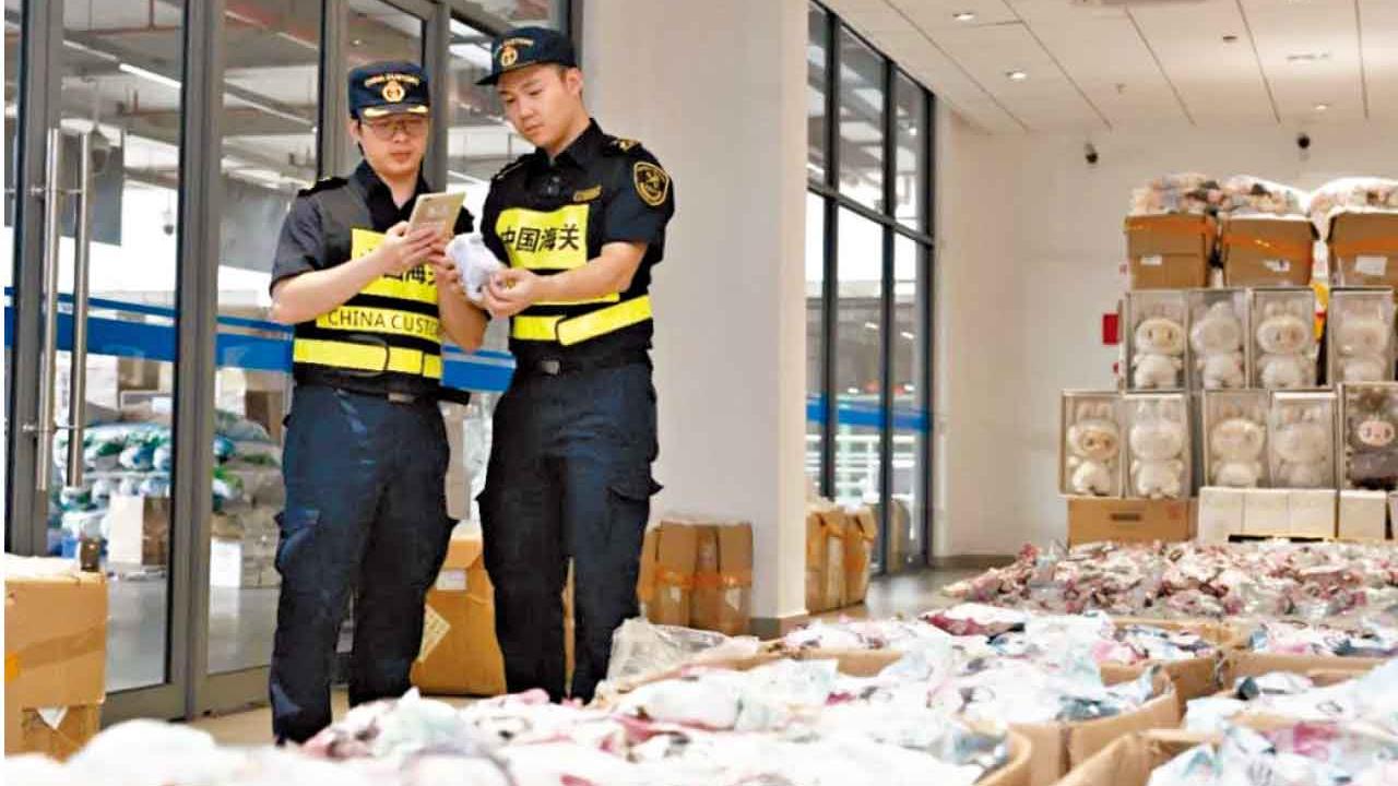  Labubu侵權猖獗 拱北海關港珠澳截2萬冒牌貨